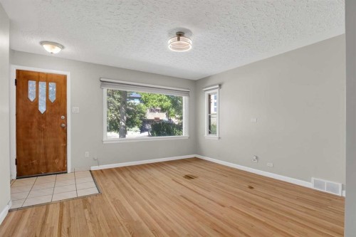 1021 Drury Avenue Ne, Calgary, AB 