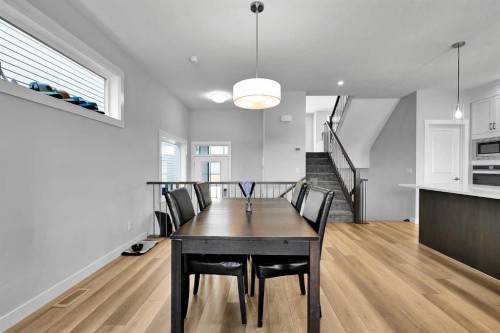 602 Creekstone Circle Sw, Calgary, AB 