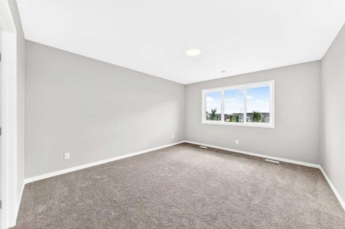 87 Mercado Crescent Se, Calgary, AB 