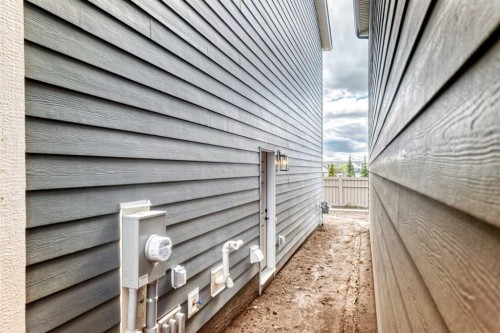 87 Mercado Crescent Se, Calgary, AB 