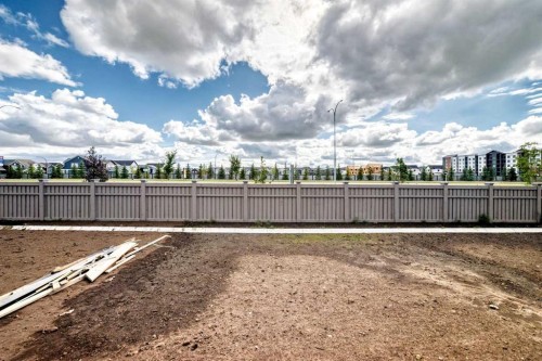 87 Mercado Crescent Se, Calgary, AB 