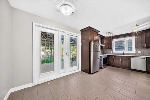 2515 62 Street Ne, Calgary, AB 