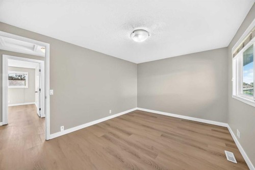 2515 62 Street Ne, Calgary, AB 