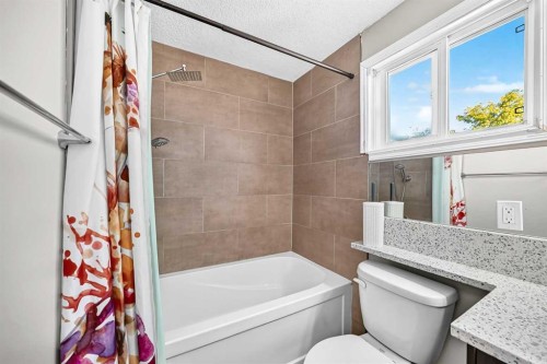2515 62 Street Ne, Calgary, AB 