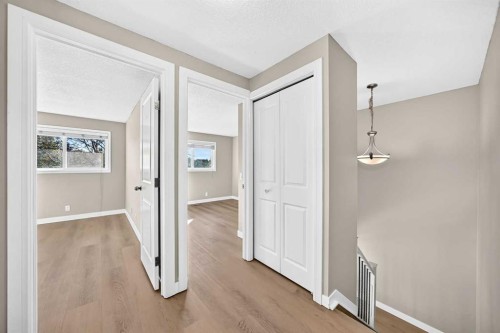 2515 62 Street Ne, Calgary, AB 