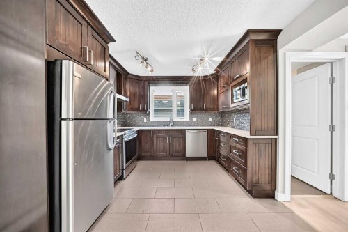 2515 62 Street Ne, Calgary, AB 