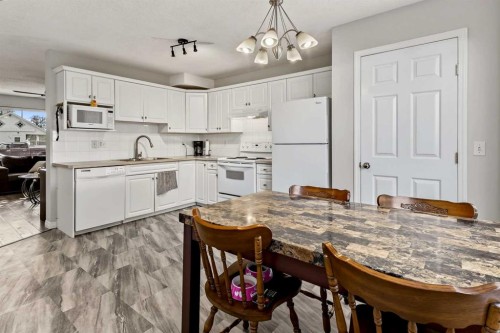 6219 18A Street Se, Calgary, AB 