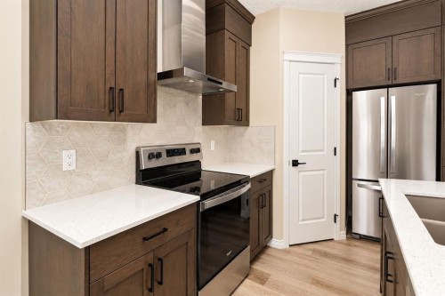 56 Corner Glen Green Ne, Calgary, AB 
