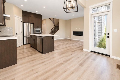 56 Corner Glen Green Ne, Calgary, AB 