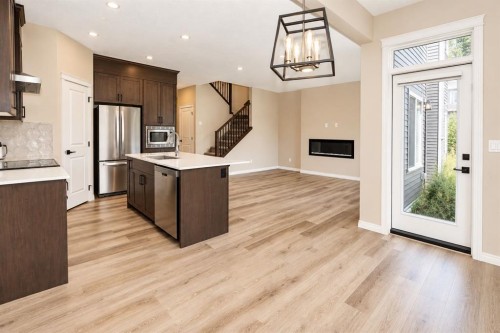 56 Corner Glen Green Ne, Calgary, AB 