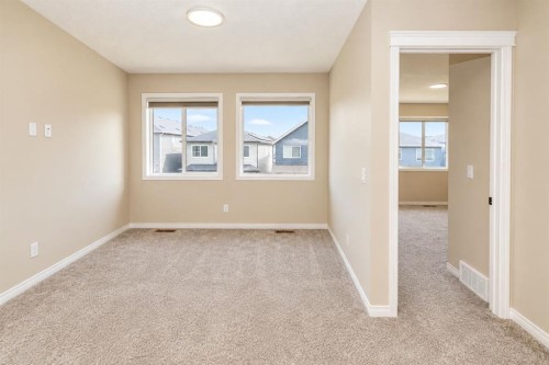 56 Corner Glen Green Ne, Calgary, AB 
