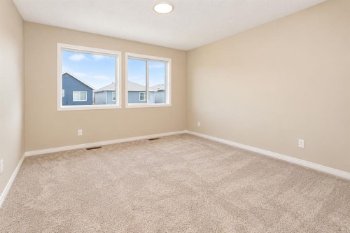 56 Corner Glen Green Ne, Calgary, AB 