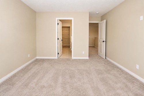 56 Corner Glen Green Ne, Calgary, AB 