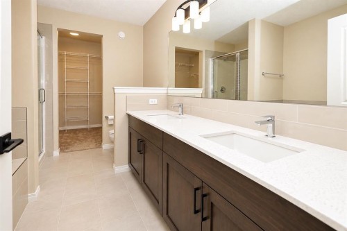 56 Corner Glen Green Ne, Calgary, AB 