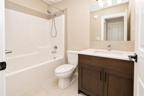 56 Corner Glen Green Ne, Calgary, AB 