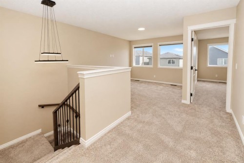56 Corner Glen Green Ne, Calgary, AB 