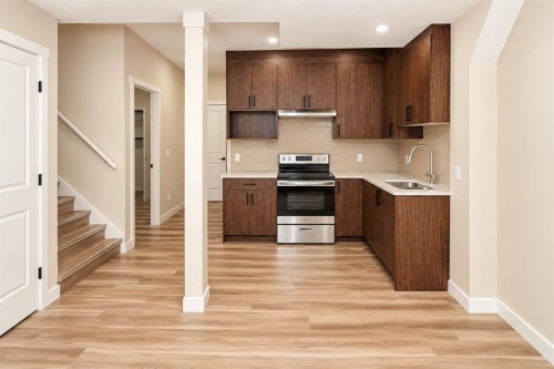 56 Corner Glen Green Ne, Calgary, AB 