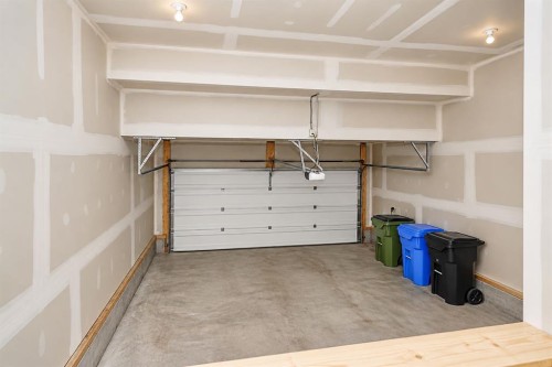 56 Corner Glen Green Ne, Calgary, AB 