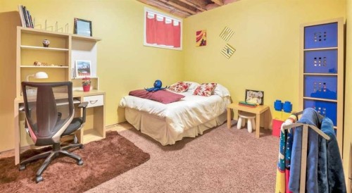 8 Sunset Square, Cochrane, AB 