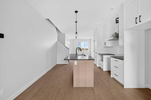 255 Lucas Gate Nw, Calgary, AB 