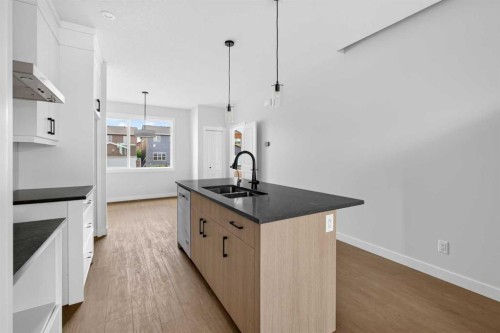 255 Lucas Gate Nw, Calgary, AB 
