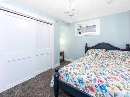 44 Winchester Crescent Sw, Calgary, AB 