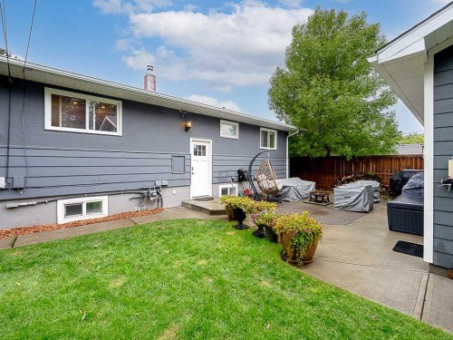 44 Winchester Crescent Sw, Calgary, AB 
