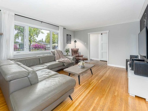 44 Winchester Crescent Sw, Calgary, AB 