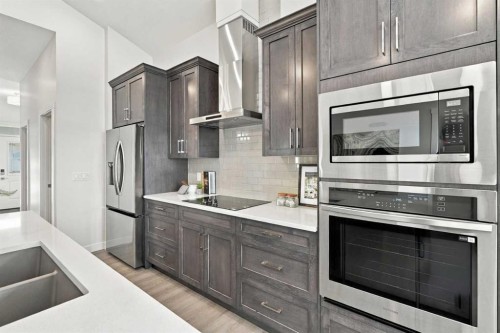 32 Clearview Gardens, Chestermere, AB 