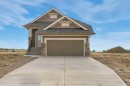 32 Clearview Gardens, Chestermere, AB 