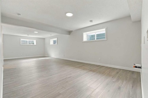 32 Clearview Gardens, Chestermere, AB 