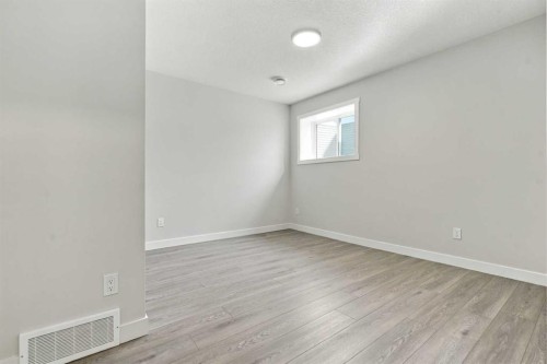 32 Clearview Gardens, Chestermere, AB 