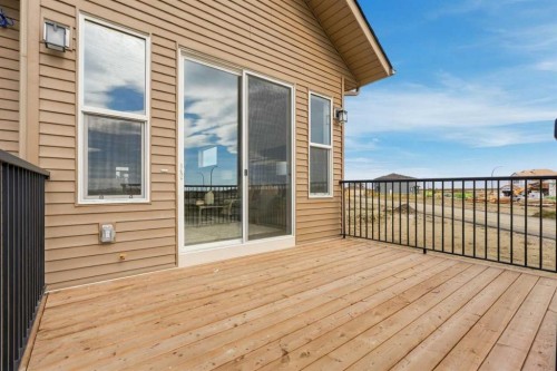 32 Clearview Gardens, Chestermere, AB 