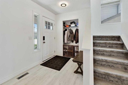 128 Weston Manor Sw, Calgary, AB 