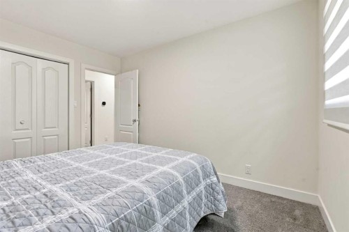 137 Lissington Drive Sw, Calgary, AB 