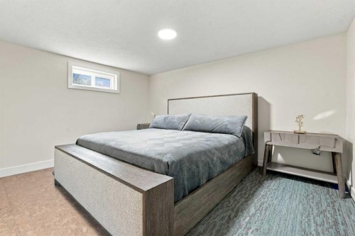 137 Lissington Drive Sw, Calgary, AB 