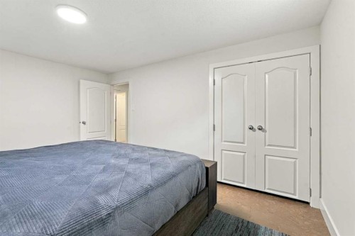 137 Lissington Drive Sw, Calgary, AB 