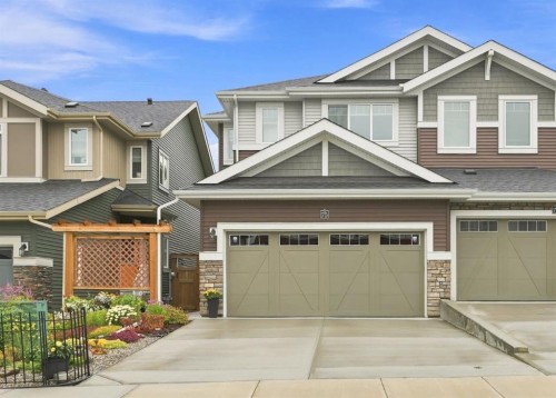 75 Sundown Close, Cochrane, AB 