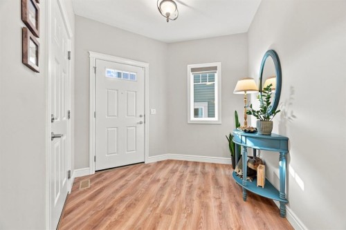 75 Sundown Close, Cochrane, AB 