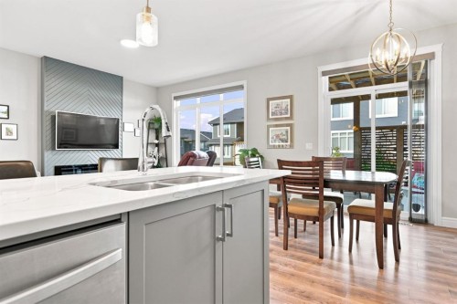 75 Sundown Close, Cochrane, AB 
