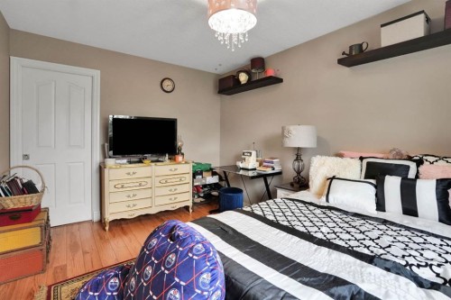 54 Royal Crest Way Nw, Calgary, AB 