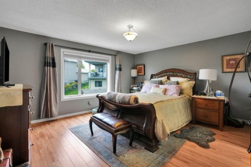 54 Royal Crest Way Nw, Calgary, AB 