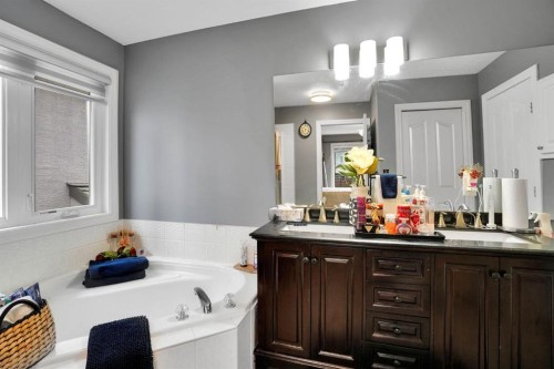 54 Royal Crest Way Nw, Calgary, AB 
