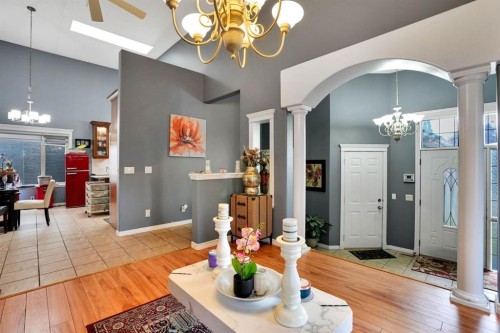 54 Royal Crest Way Nw, Calgary, AB 