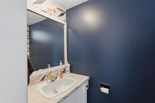 3103 41 Street Sw, Calgary, AB 