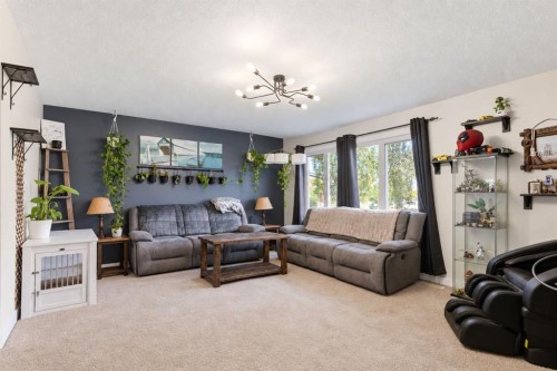 3103 41 Street Sw, Calgary, AB 