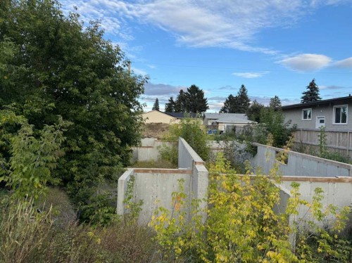 2006 42 Street Se, Calgary, AB 