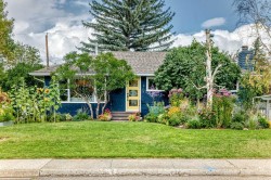 1916 Green Ridge Road SWCalgary, AB T3E 4B1