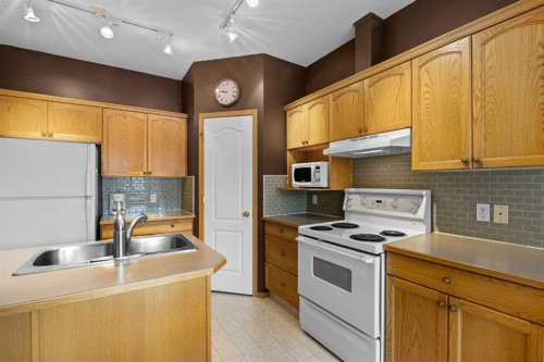 36 Hamptons Link Nw, Calgary, AB 