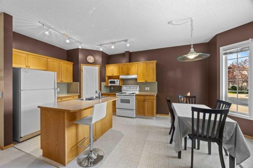 36 Hamptons Link Nw, Calgary, AB 